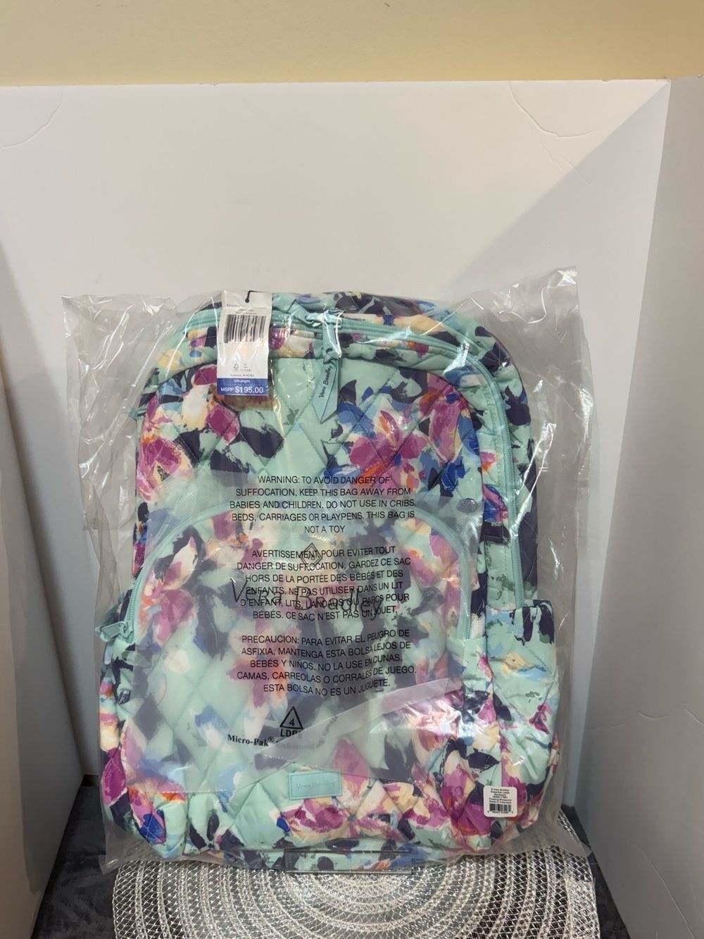 Vera Bradley Essential Large Laptop Backpack in Ultralight Floating Blossoms NWT - Picture 3 of 6
